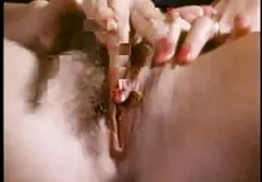 二つの若い金髪の女の子交換お金のソファ 女性 の 為 アダルト ビデオ