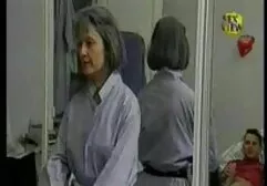 脂肪アジアの女の子と赤毛の髪ジャンプaキャップでザトランクのan American 女性 用 エロ ビデオ client