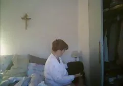 この男は彼の友人がソファの上に黒人女性を舐めながら日焼けしたブロンドを行います 女の子 用 エロ ビデオ