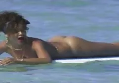 メガネを持つ学生と二人の友人は、被保険者である司祭と男を満たしています 女子 用 アダルト ビデオ