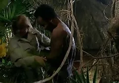 赤毛の獣は大きな男根の上に座っています アダルト ビデオ 女子 向け