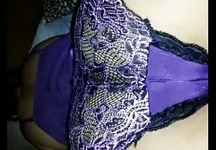 Faker指で彼女の膣とmenggedornya激しく後ろの穴に 女性 向き アダルト ビデオ