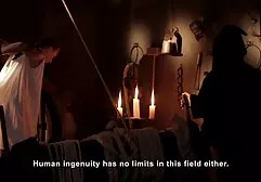 すべてのポーズで友人の黒人男性に屈する光金髪 女性 が 見る アダルト ビデオ