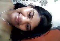 男はマンダでロシアの女性を引き裂き、電話で彼女の夫と話しました 女性 向け 無料 ビデオ