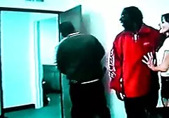 薄い患者は口の中に大きな医療ペニスを持っています 女性 専用 アダルト ビデオ