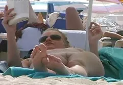 大人の男性はまだセックスのための若い学生のために 女性 専用 無料 アダルト ビデオ