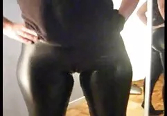 女の子は、ポルノ映画のために撮影されました 女性 の ため の アダルト ビデオ