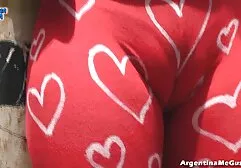 バスルームでセックスをする同僚を挑発する アダルト ビデオ 女性 向き