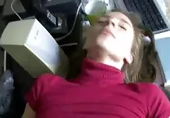 ボルトの下で彼女の毛むくじゃらを露出させ、甘いと彼のコックを吸う体の厄介な女性 アダルト ビデオ 女性 専用